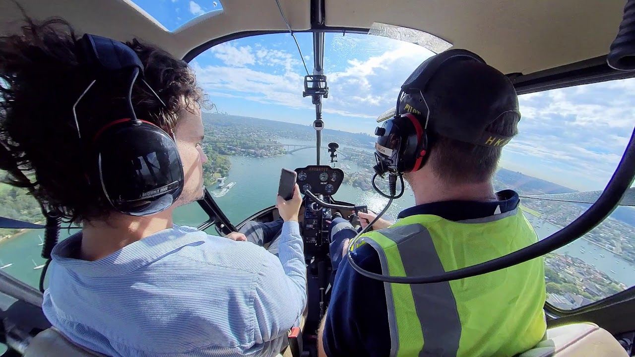 SPECTACULAR helicopter ride to SYDNEY HARBOUR